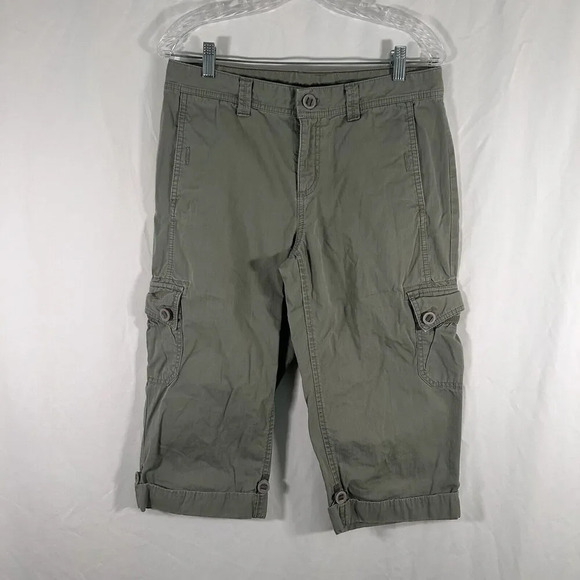 Eddie Bauer Capri Women's 8 Green Mid Rise Pockets Button Zip 100% Cotton - Picture 1 of 9